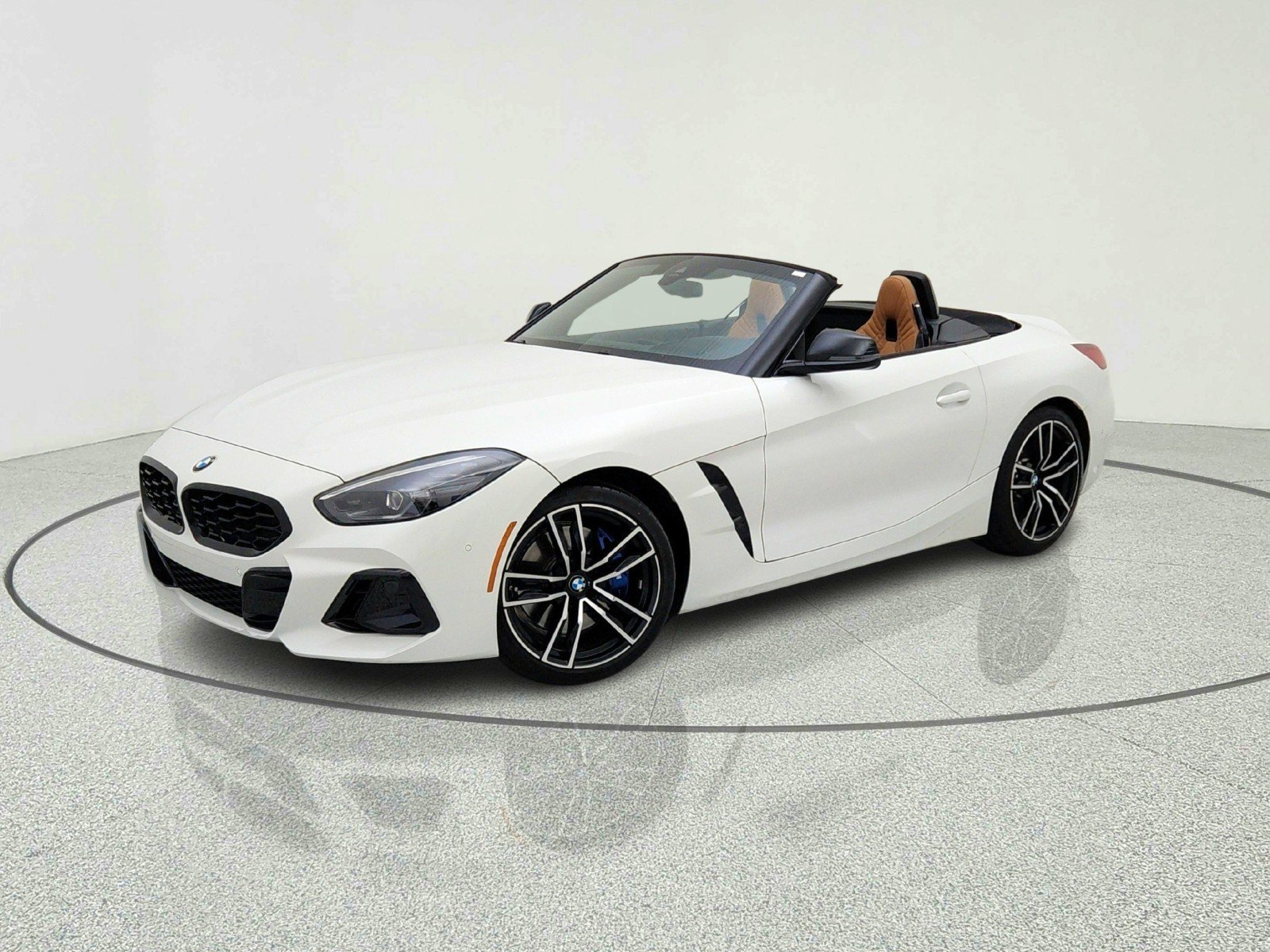 Used 2023 Alpine White BMW sDrive30i image 1