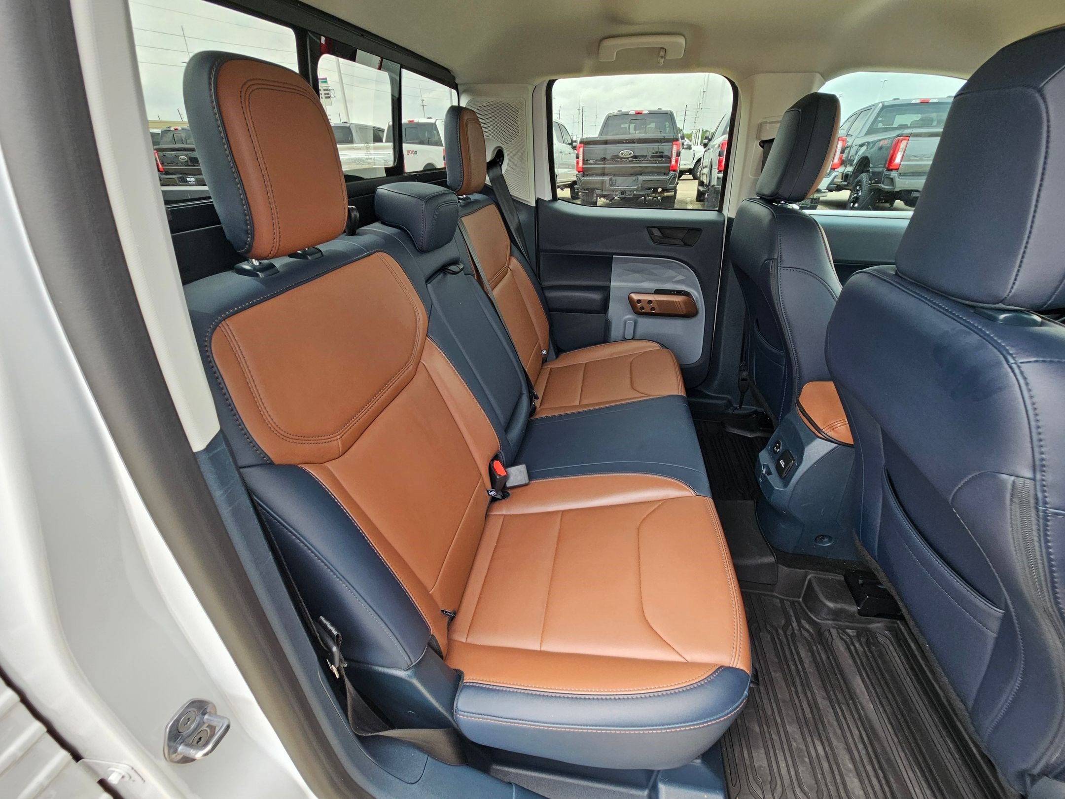 Used 2024 Blue Ford Lariat image 28