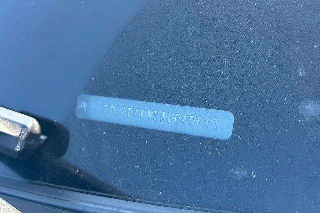 Used 2010 Silver Toyota Sport image 3