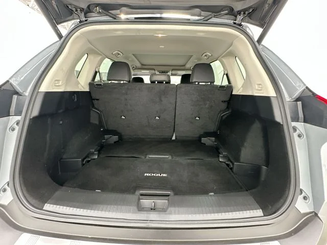 Used 2023 Gray Nissan SL image 21