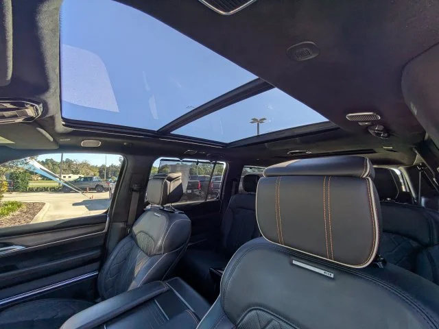 Certified Used 2025 Diamond Black Jeep Series III image 21