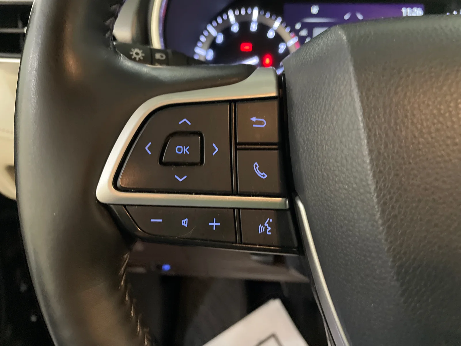 Used 2022 Midnight Black Metallic Toyota Platinum image 15
