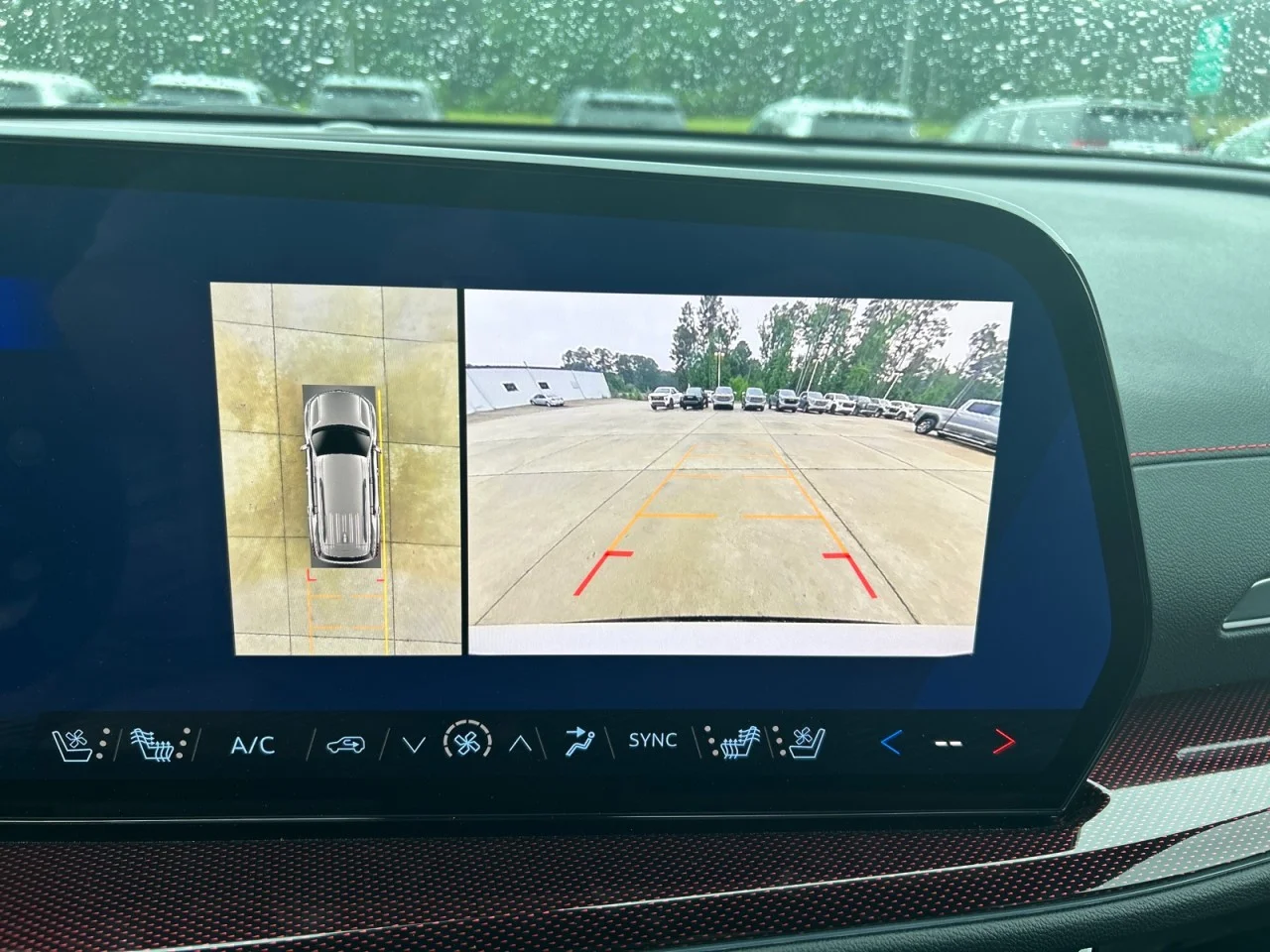 2026 Chevrolet Traverse RS - Photo 12