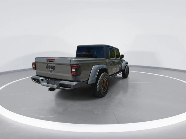 Used 2020 Gray Jeep Sport image 10
