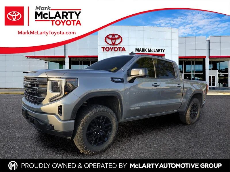Used 2025 Sterling Metallic GMC ELEVATION image 1