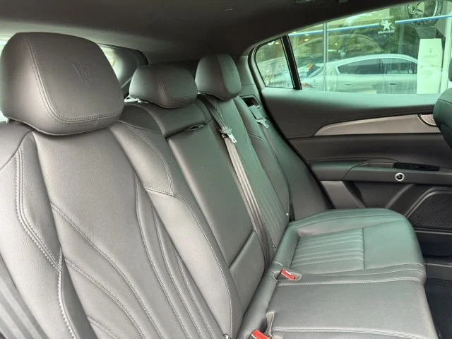 Used 2024 Bianco Astro Metallic Maserati GT AWD image 23