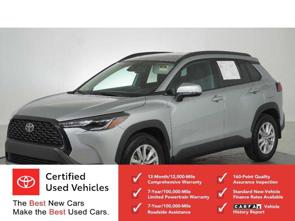 Used 2022 Sonic Silver Toyota LE image 7