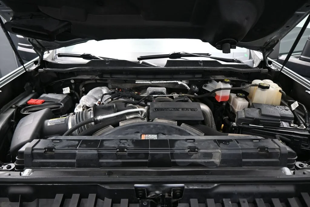 Used 2024 Gray Chevrolet Custom image 29