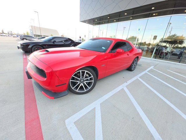 Used 2023 Torred Clearcoat Dodge R/T image 1