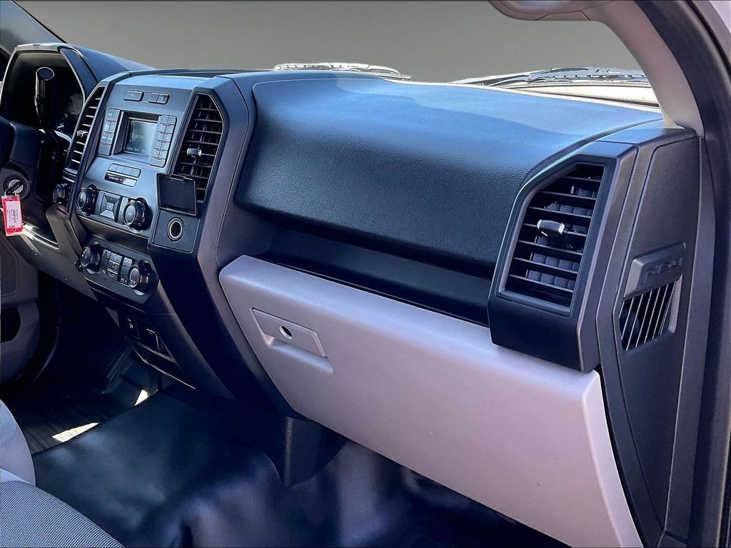 Used 2019 White Ford XL image 13