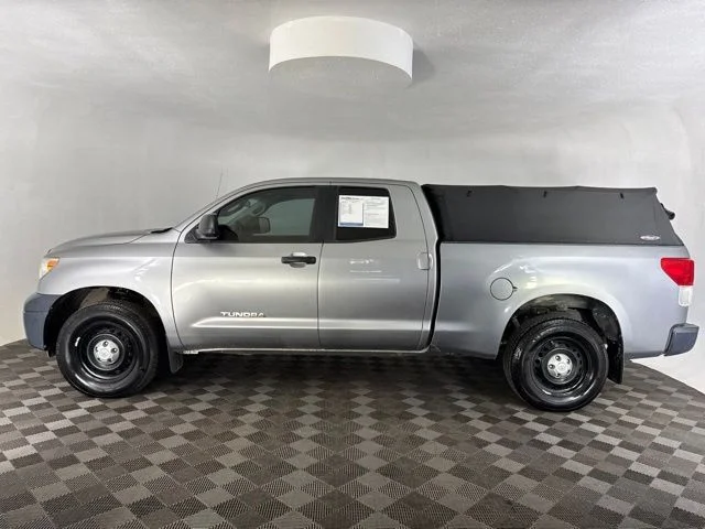Used 2010  Toyota Grade image 10