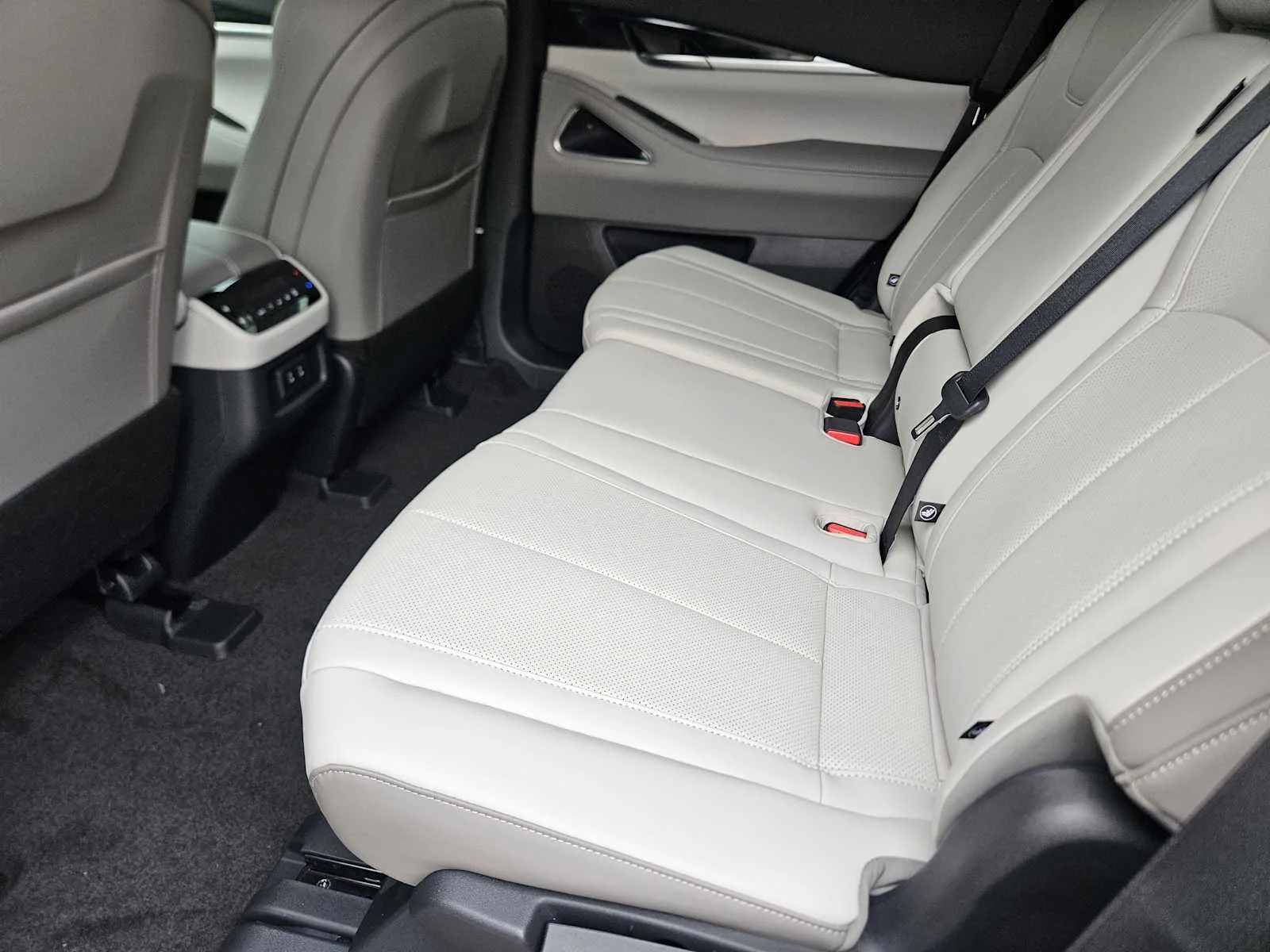 New 2027 MINERAL BLACK INFINITI Sport AWD image 22