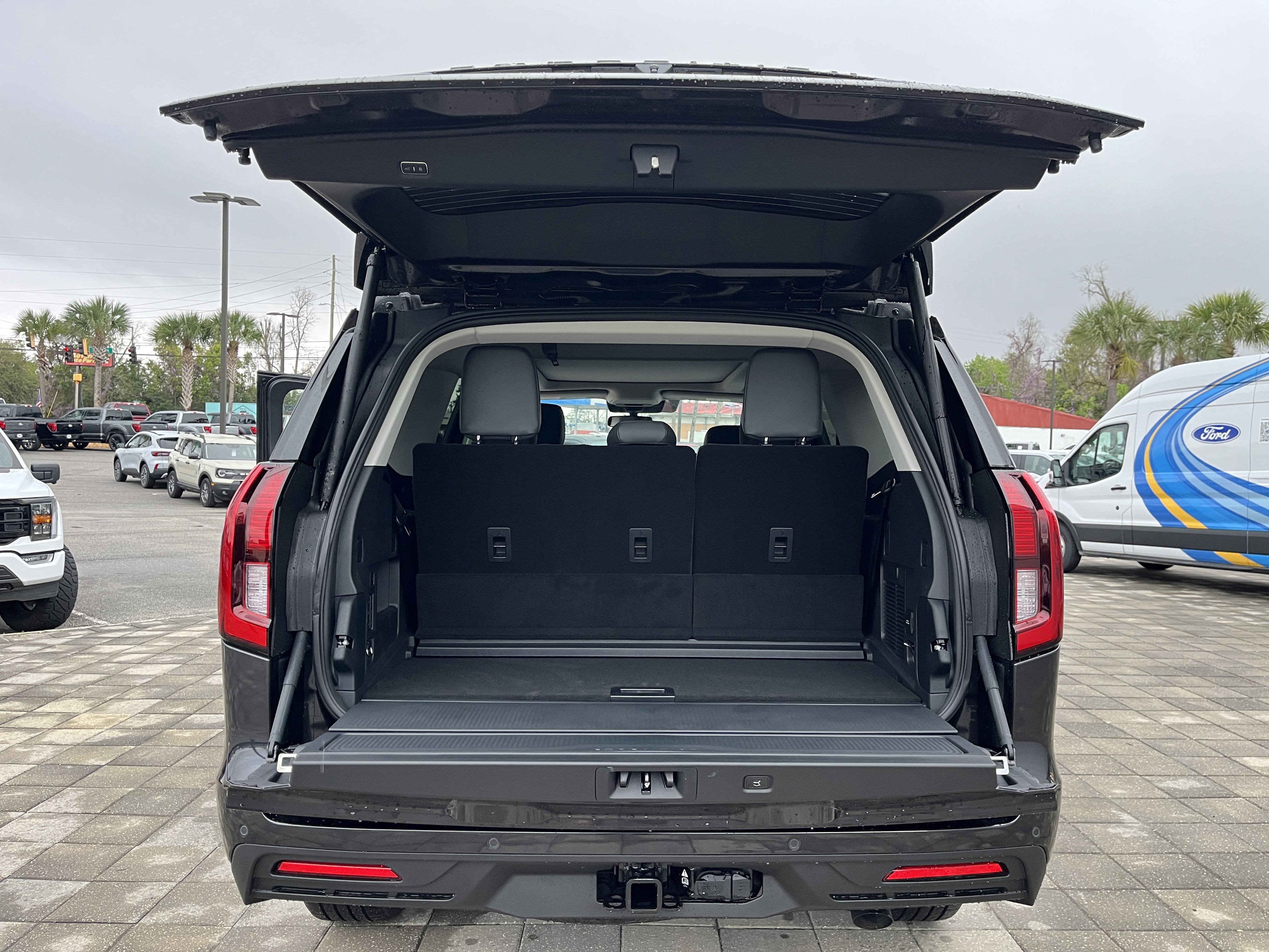 New 2026 Dark Matter Gray Metallic Ford Active image 13