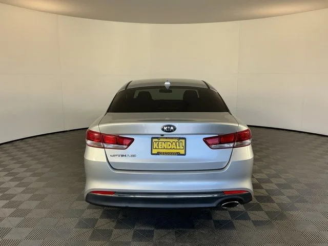Used 2018 Silver Kia LX image 6