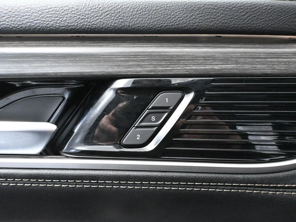 2024 Jeep Wagoneer Series II - Photo 20