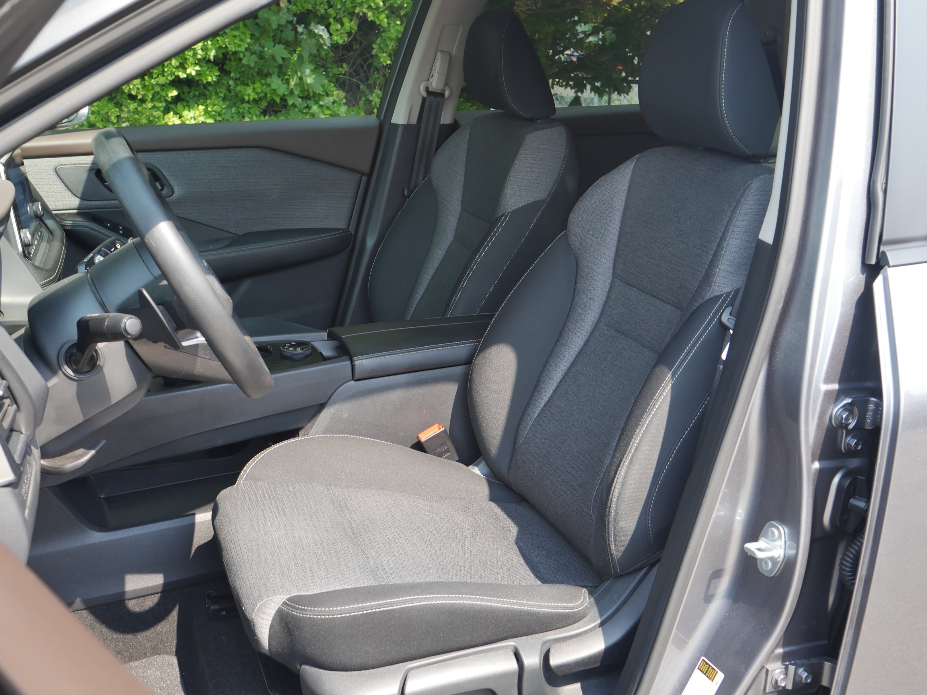 Certified Used 2021 Super Black Nissan S image 26