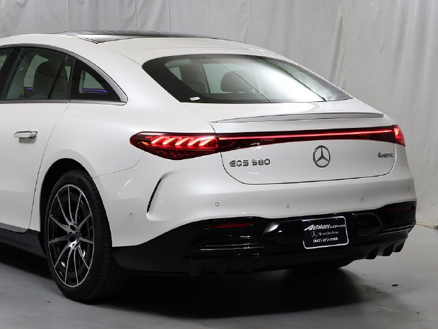 Certified Used 2023 MANUFAKTUR Diamond White Metallic Mercedes-Benz 580 image 8