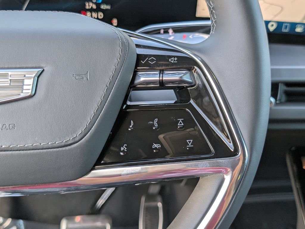 2027 Cadillac VISTIQ Platinum - Photo 23