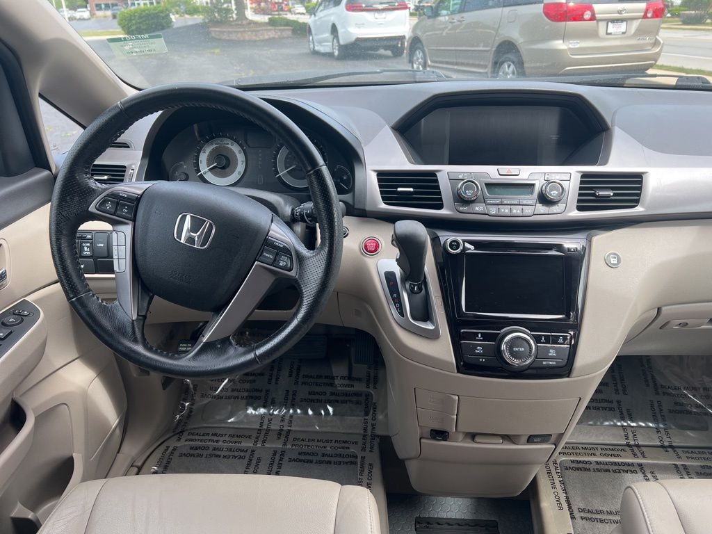 Used 2016  Honda EX-L image 13