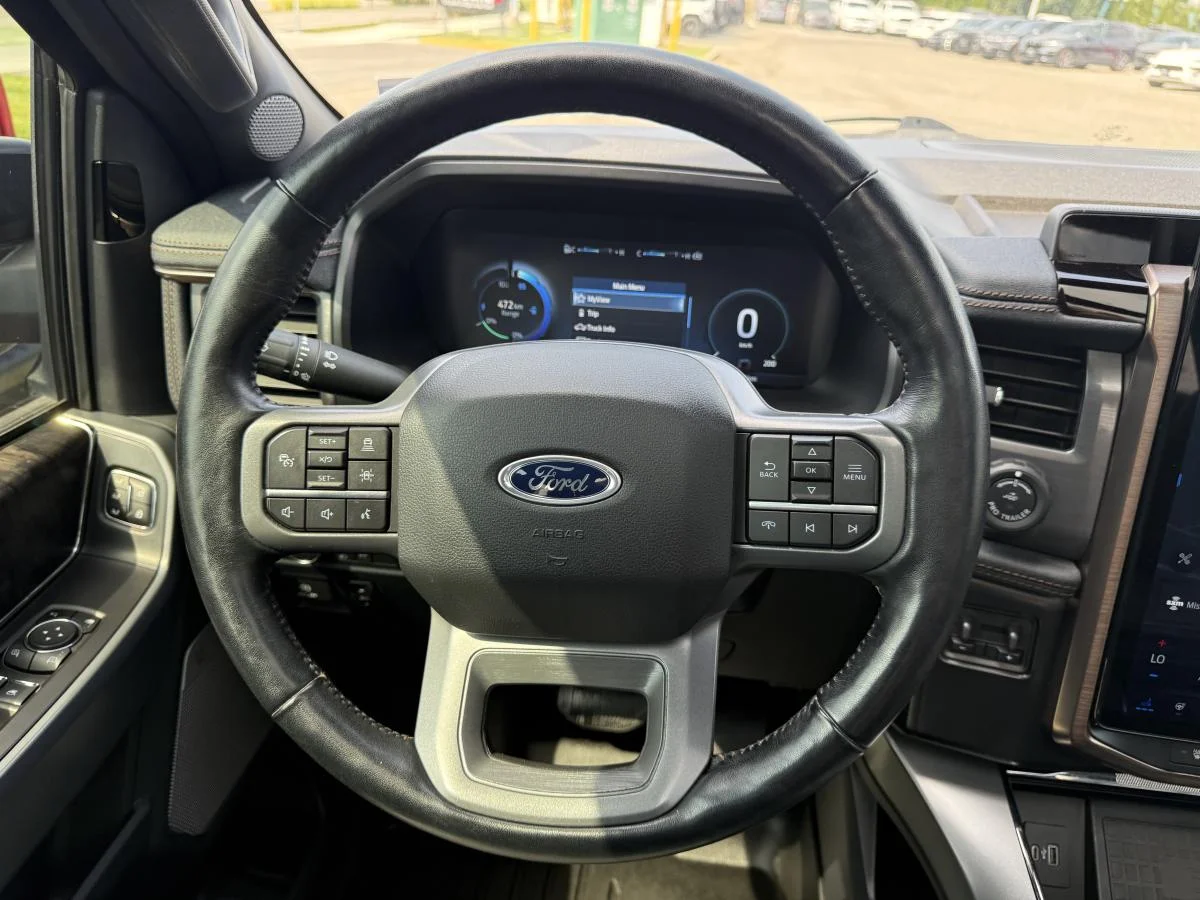 Used 2022 Black Ford Lariat image 26
