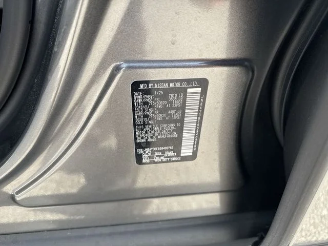 Used 2025 Gray Nissan SL image 37