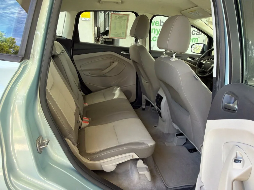 Used 2014 White Ford SE image 25