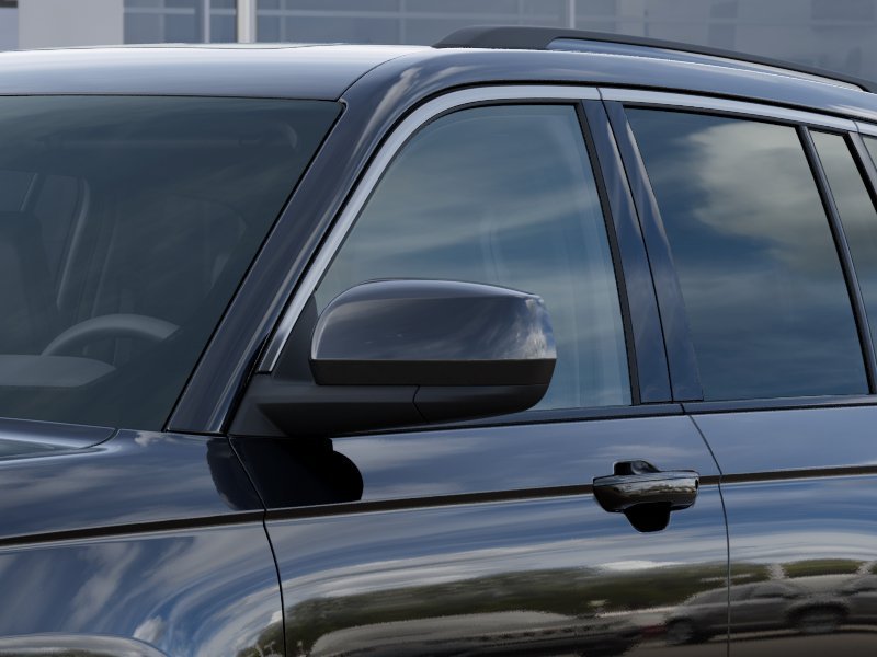 New 2026 Diamond Black Crystal Pearlcoat Jeep Laredo image 52