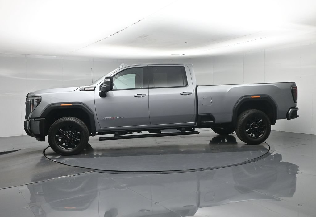 Used 2025 Silver GMC AT4 image 34
