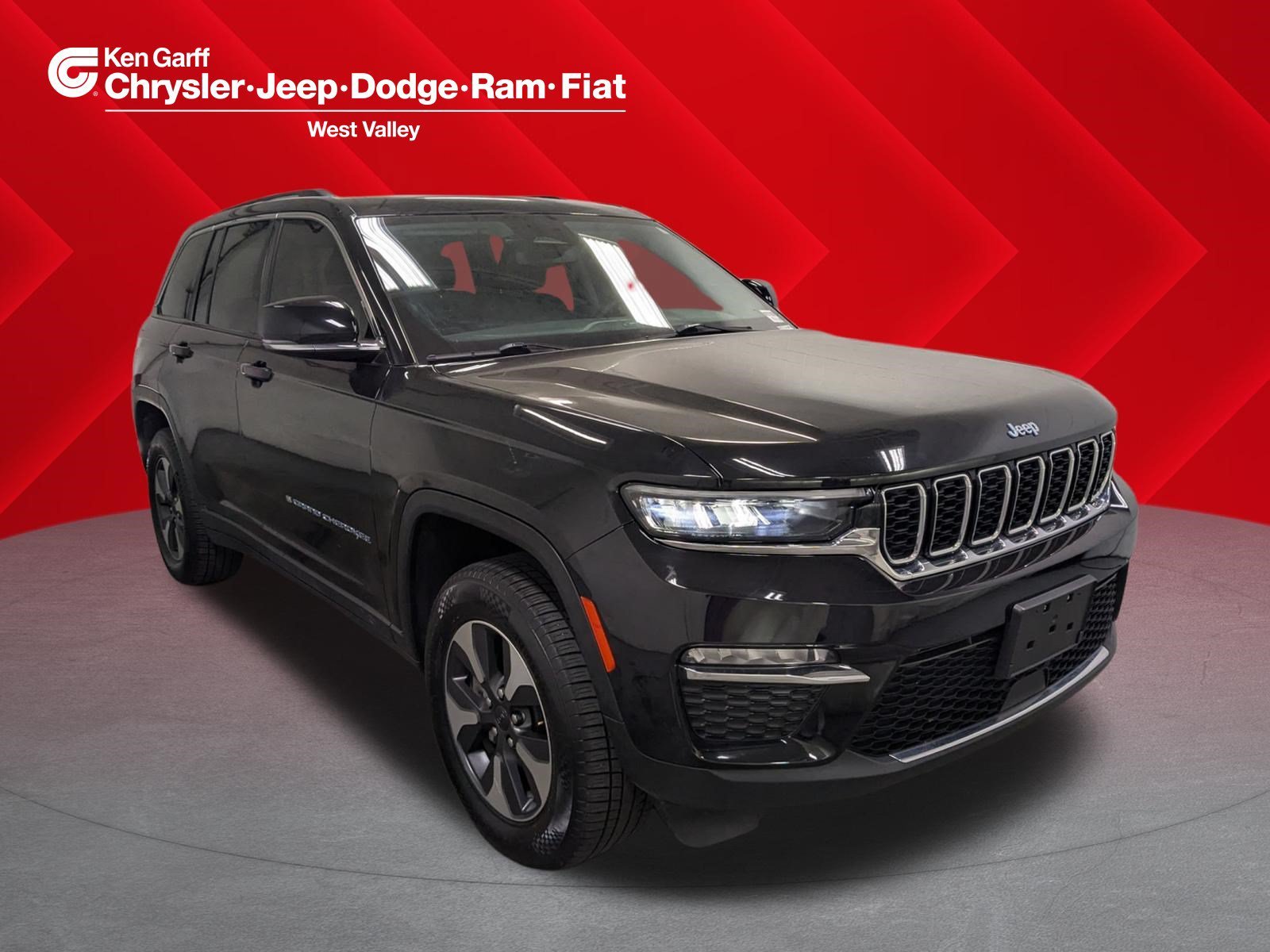 Used 2022 Diamond Black Crystal Pearlcoat Jeep 4xe image 1