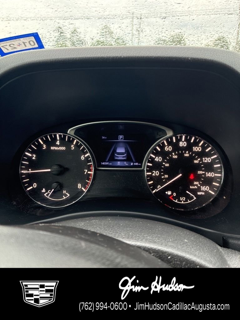 2020 Nissan Pathfinder SL 2WD's photo