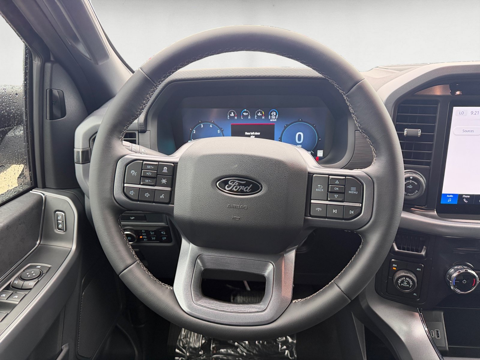 New 2026 Oxford White Ford XLT image 11