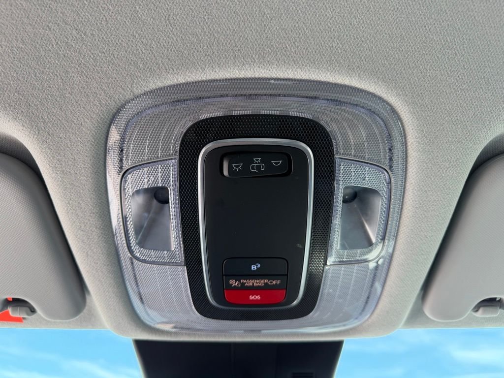 Used 2025 Denim Blue Pearl Hyundai SEL Convenience image 29