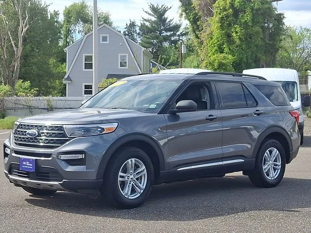 Certified Used 2023 Carbonized Gray Metallic Ford XLT image 3