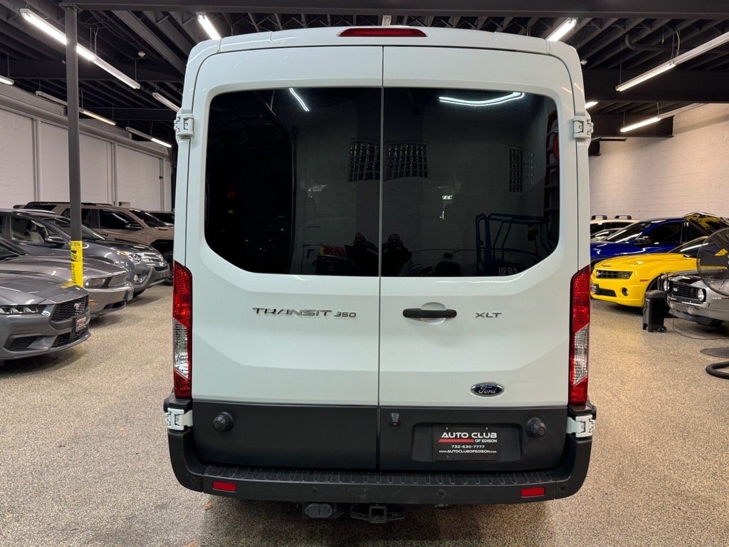 2017 Ford Transit XLT photo 2