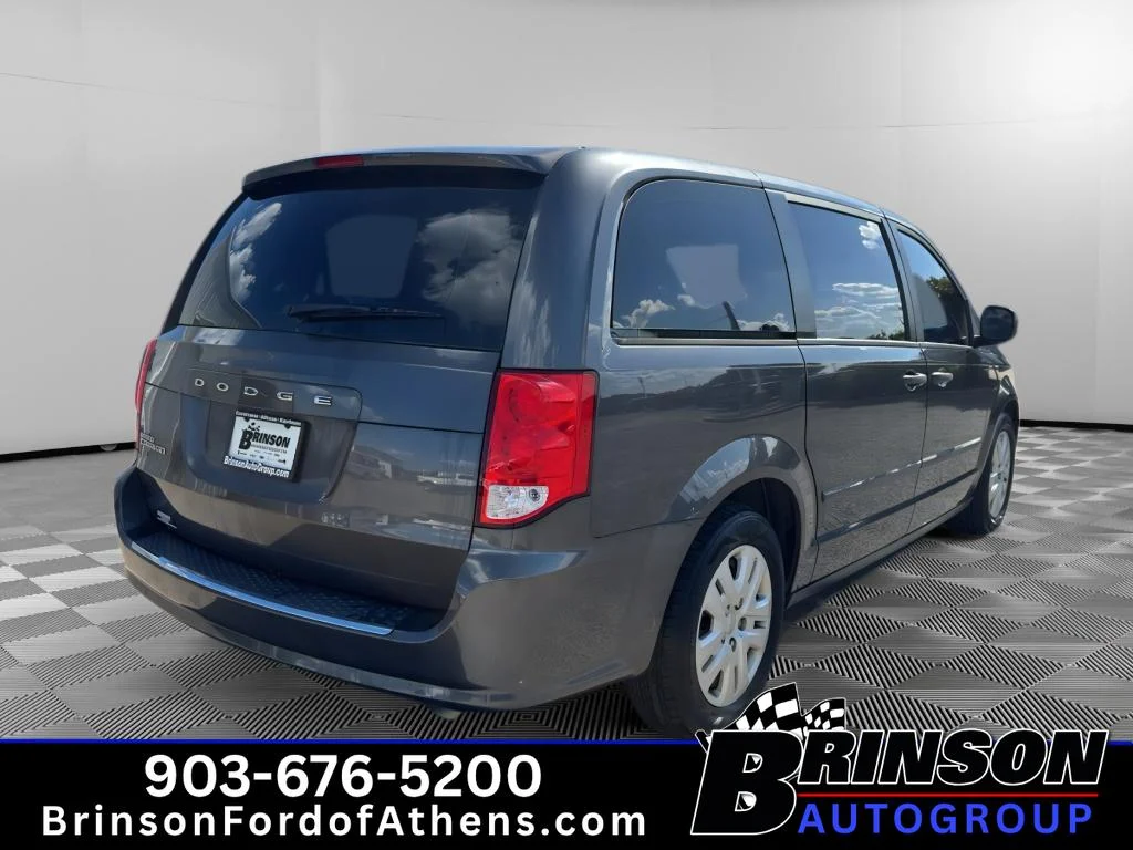Used 2016 Granite Crystal Metallic Clearcoat Dodge American Value Pkg image 5