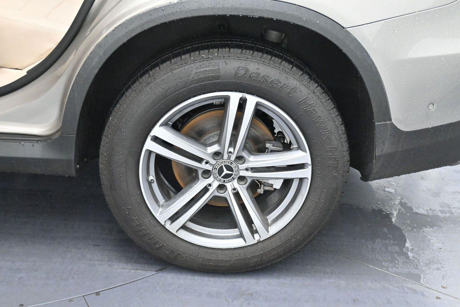Used 2021 Mojave Silver Metallic Mercedes-Benz GLC 300 image 36