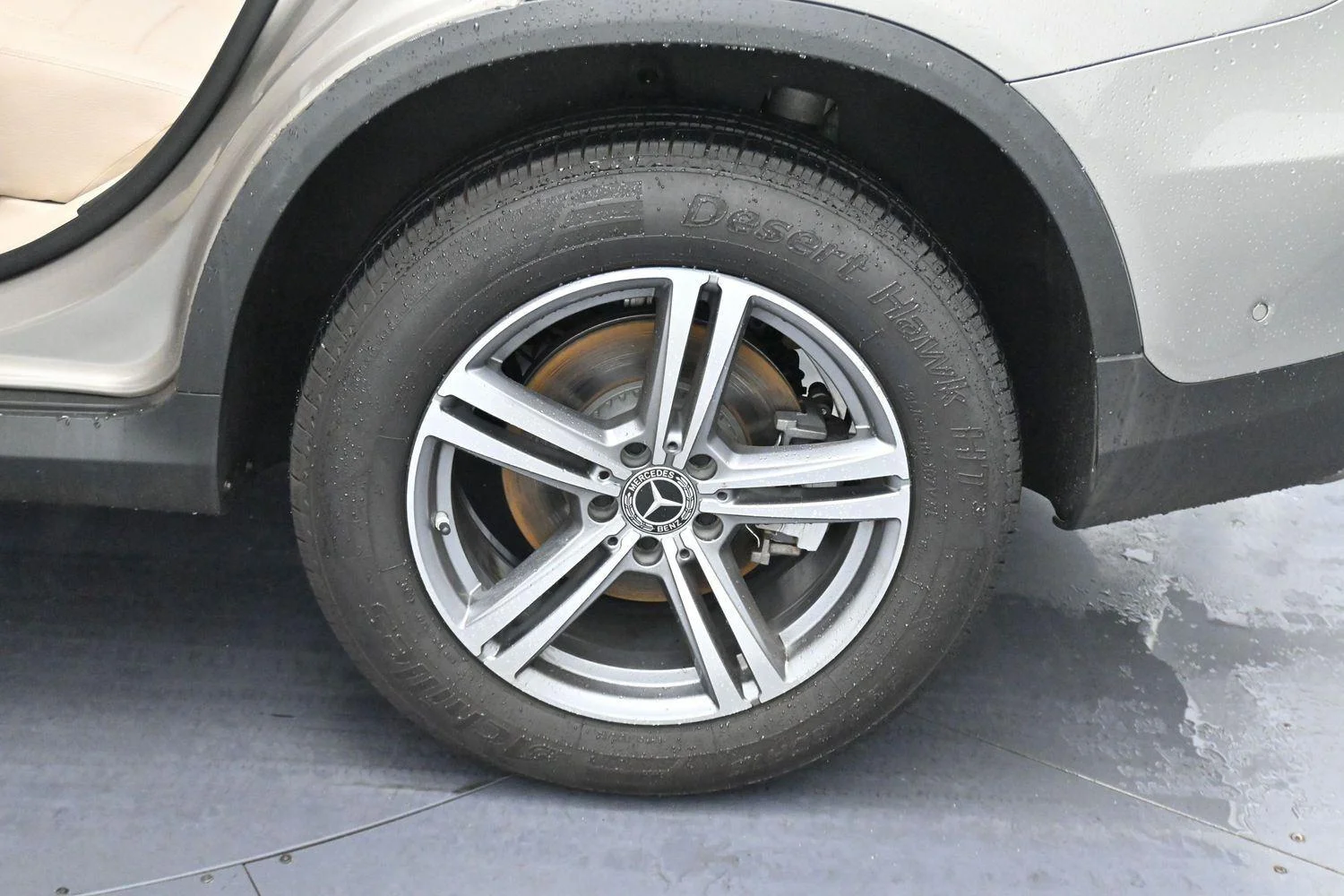 Used 2021 Mojave Silver Metallic Mercedes-Benz GLC 300 image 36