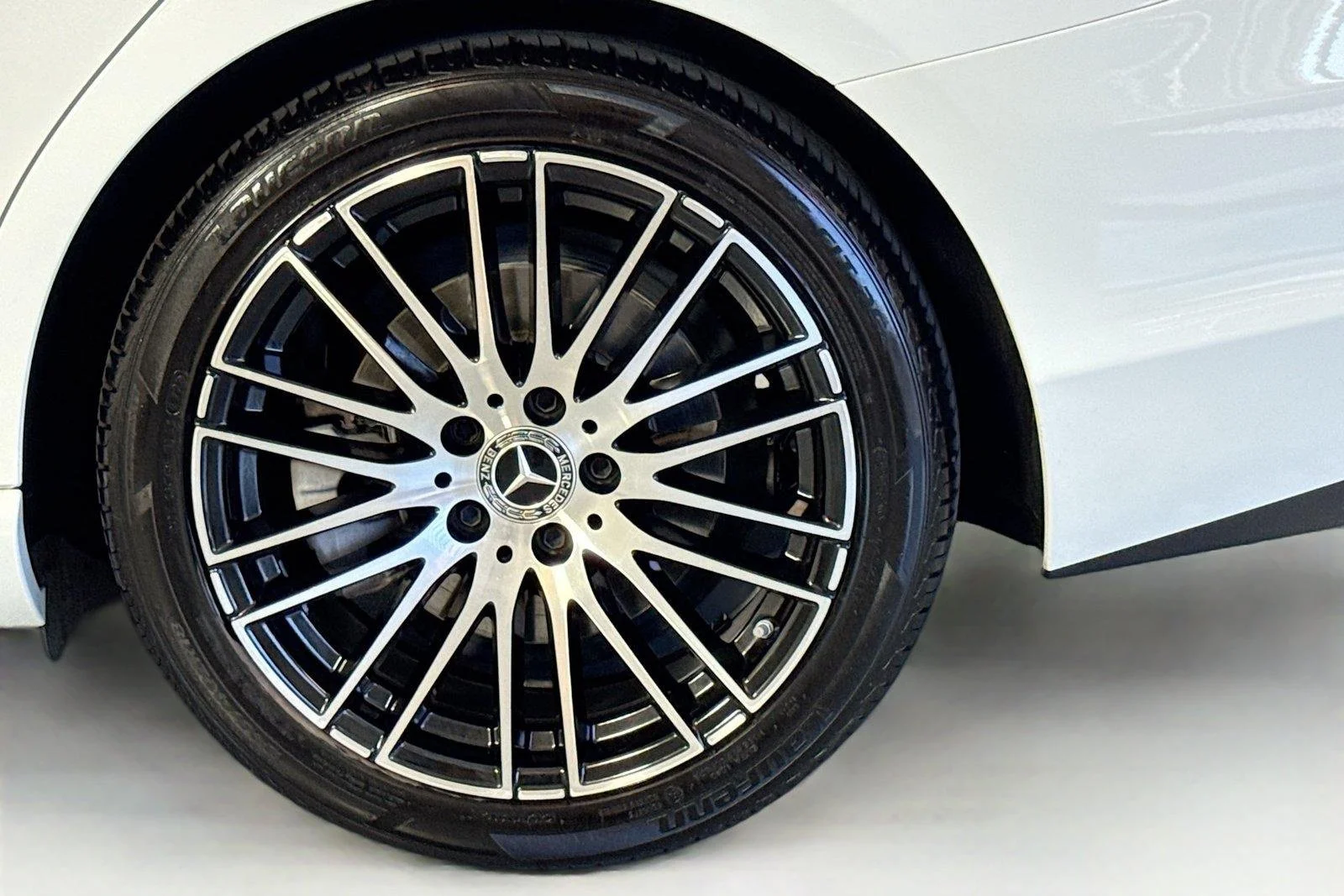 Used 2023 Polar White Mercedes-Benz C 300 image 30