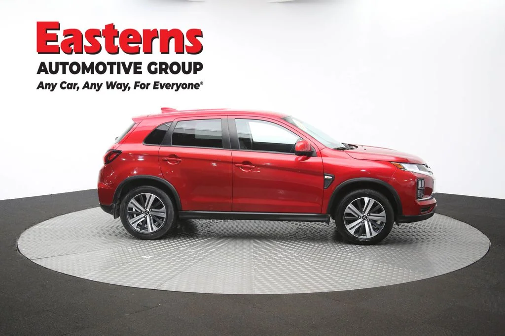 Used 2023 Red Mitsubishi 2.0 ES image 43