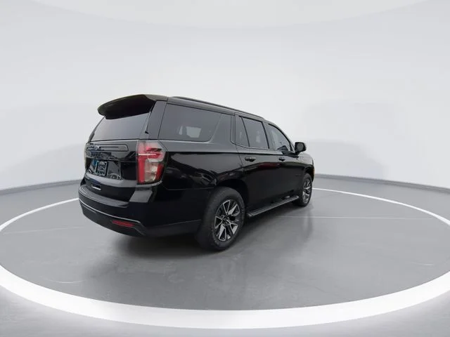 Used 2023 Black Chevrolet Z71 image 8