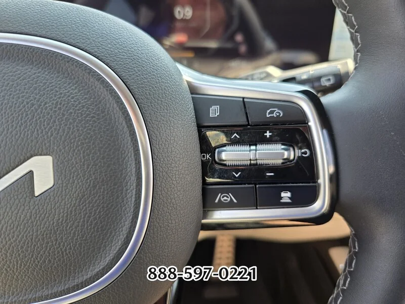 Used 2025 Gray KIA SX image 28