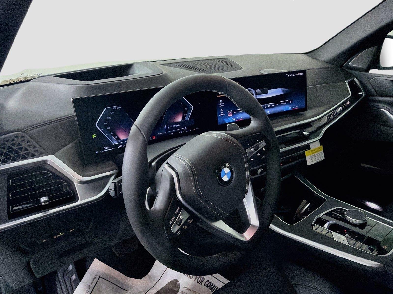 New 2026 Skyscraper Grey Metallic BMW sDrive40i image 9