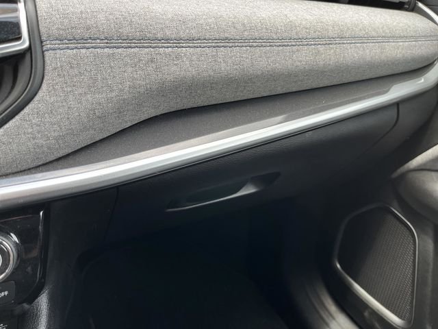 Used 2024 Silver Zynith Metallic Clearcoat Jeep Latitude image 26
