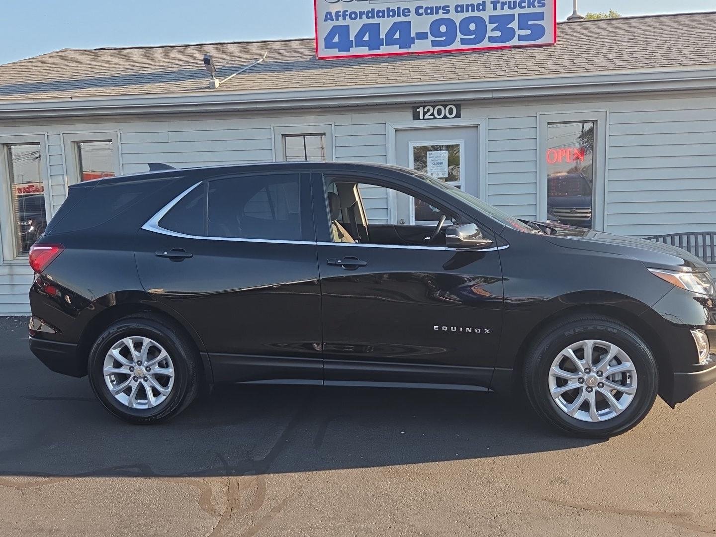 Used 2019 Chevrolet Equinox LT with VIN 3GNAXKEV6KL398747 for sale in Washington, IL