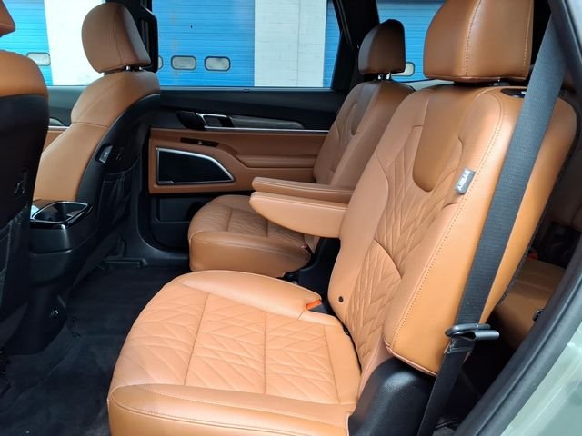 Used 2025 Jungle Green Kia EX X-Line image 12