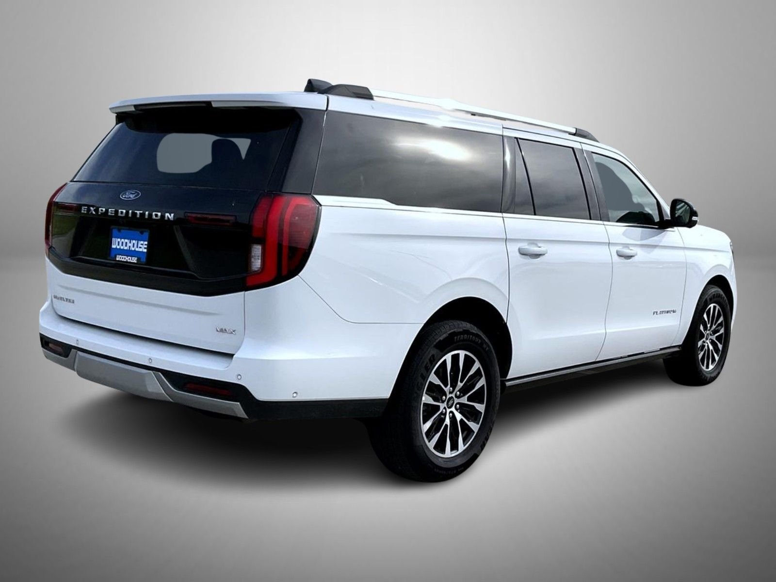 Used 2025 White Ford Platinum image 5
