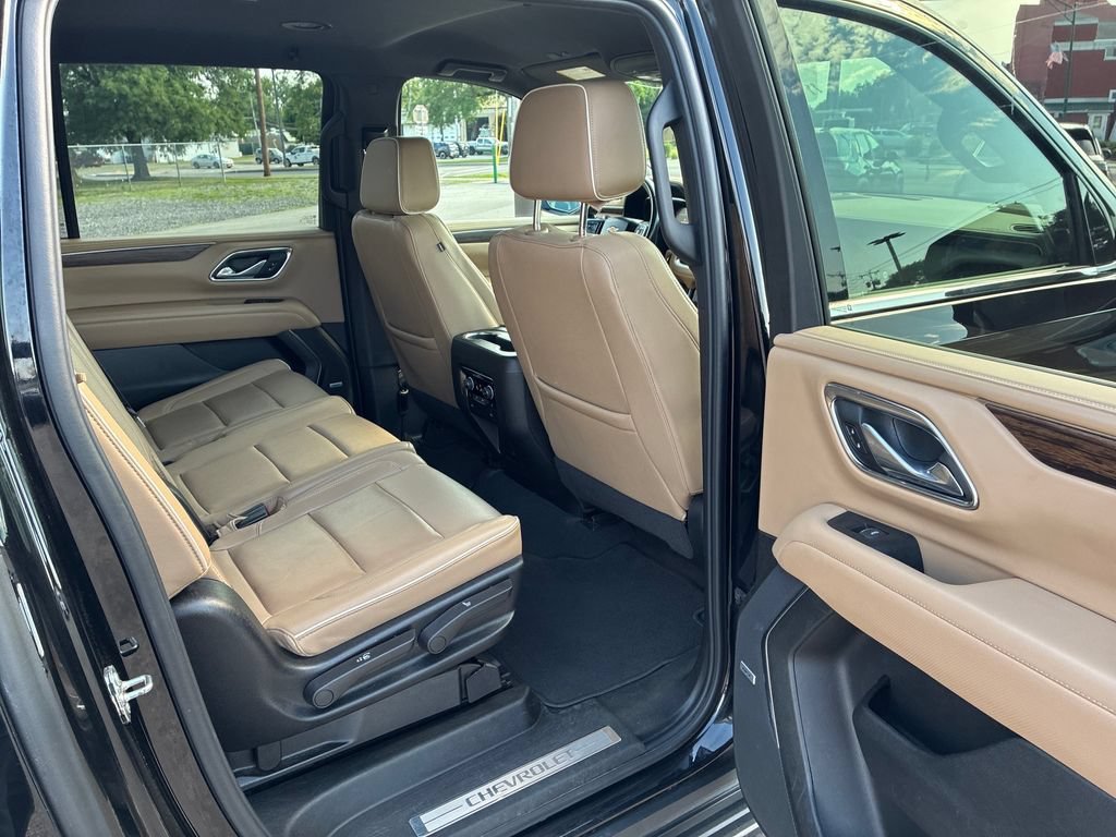 Used 2024 Black Chevrolet Premier image 11