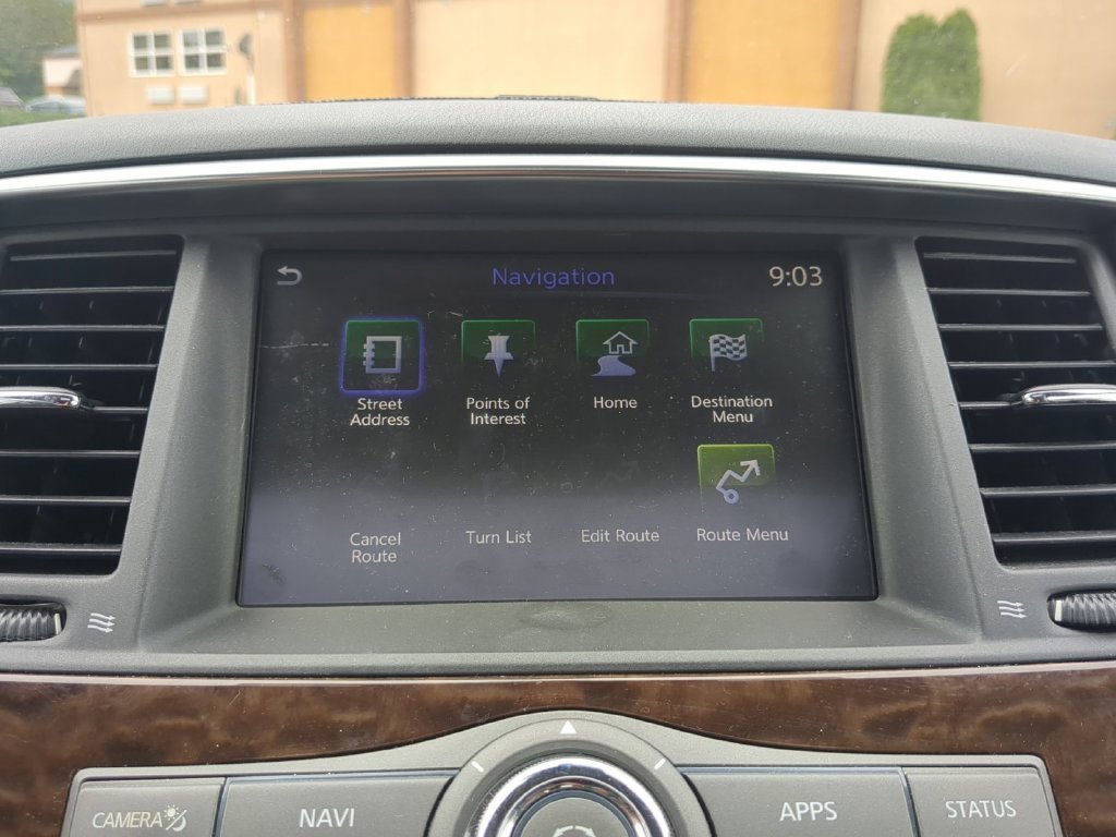 Used 2019 Silver Nissan SL image 21