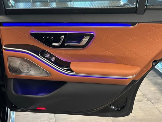 New 2026 Obsidian Black Metallic Mercedes-Benz S 580 image 53