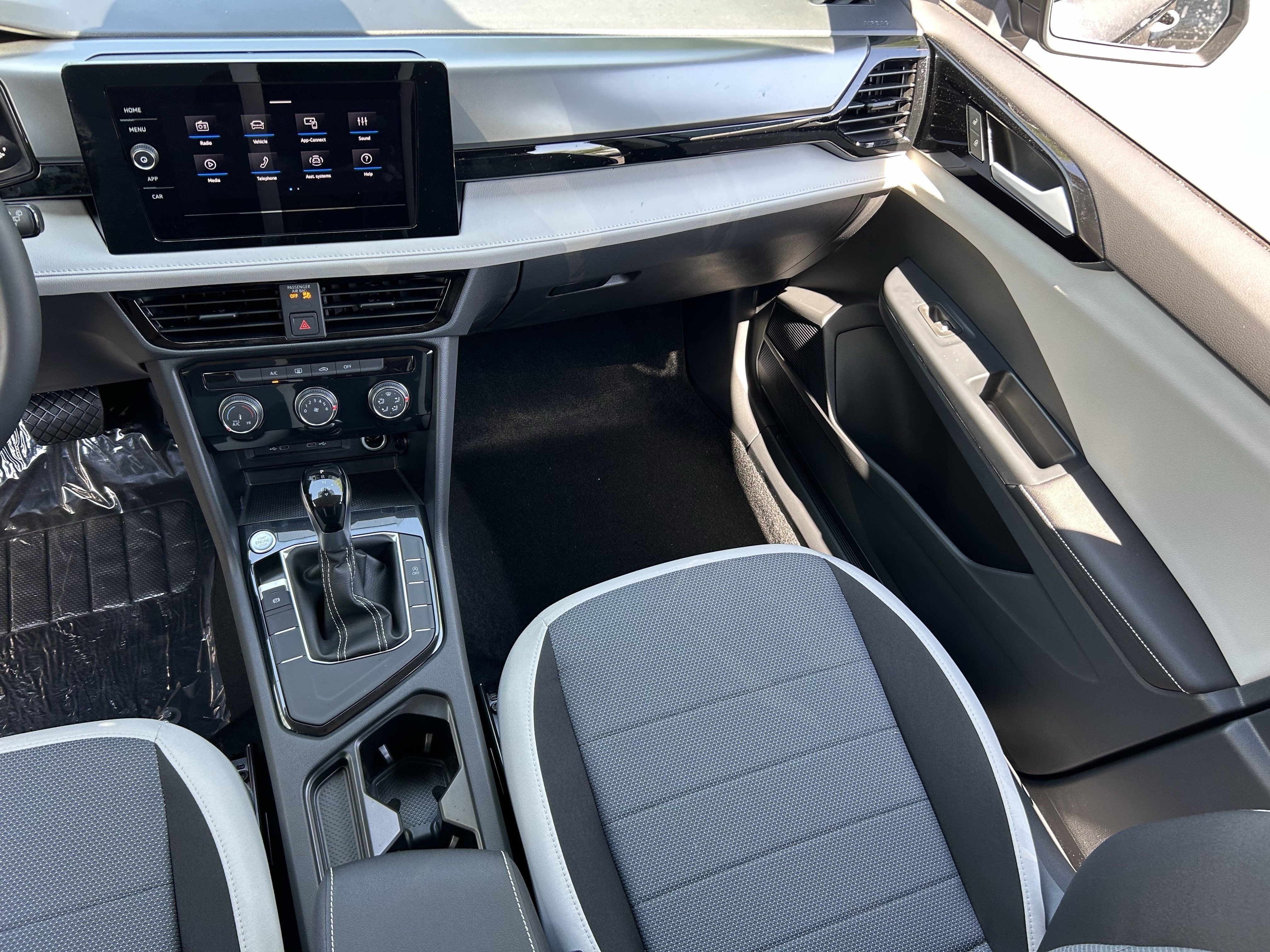 New 2026 Platinum Gray Metallic Volkswagen S image 12